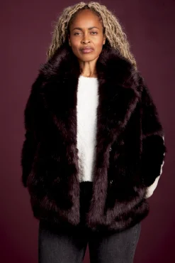 Jakke Rita Burgundy & Cream Faux Fur Coat* Coats