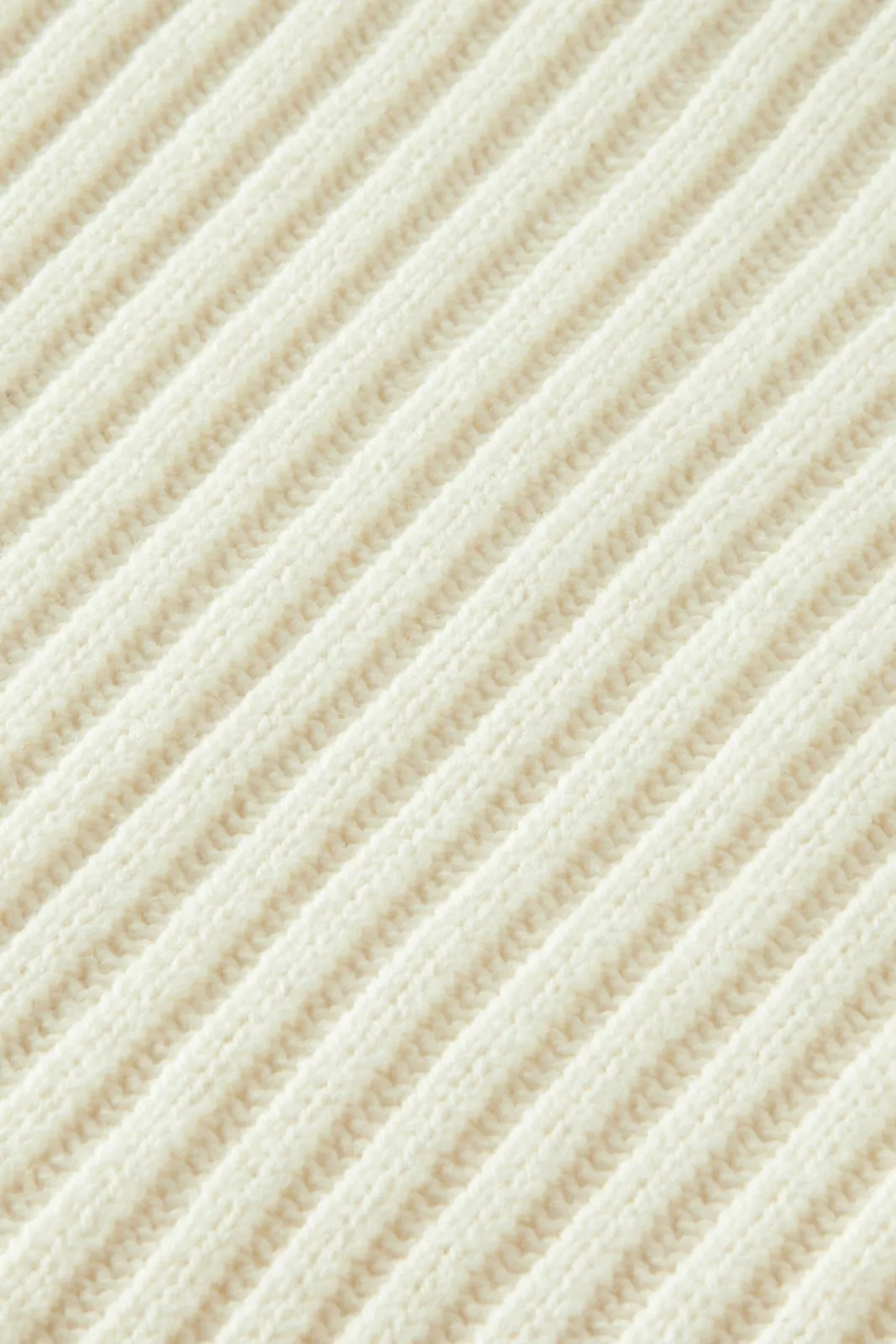 Scotch & Soda Feminine V Neck Cream Jumper* Knitwear & Sweatshirts